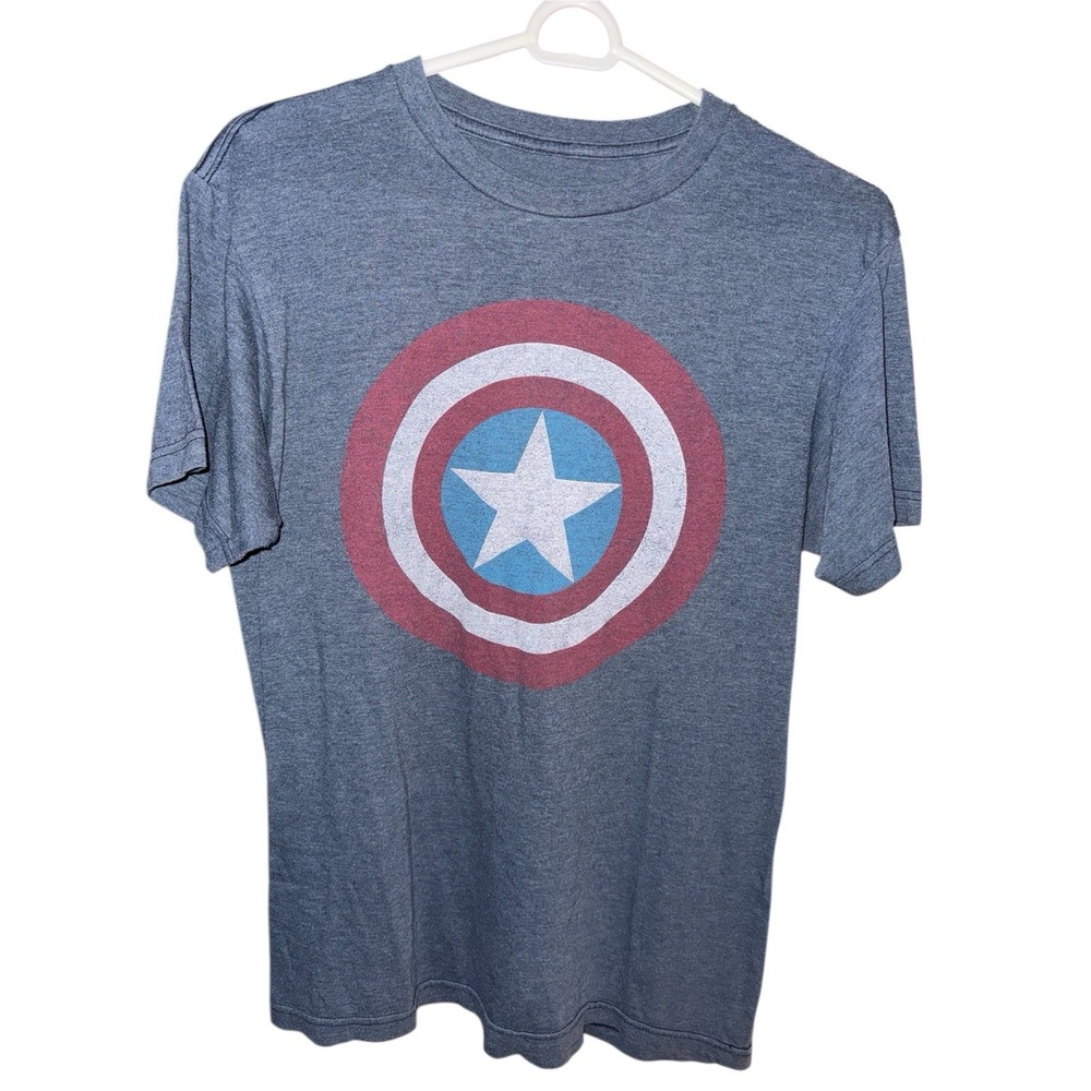 Marvel Captain America T-Shirt Men's Medium‎ 27" Length Graphic Tee